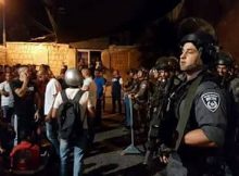 30 إصابة خلال مواجهات مع الاحتلال في “باب الأسباط” بالقدس